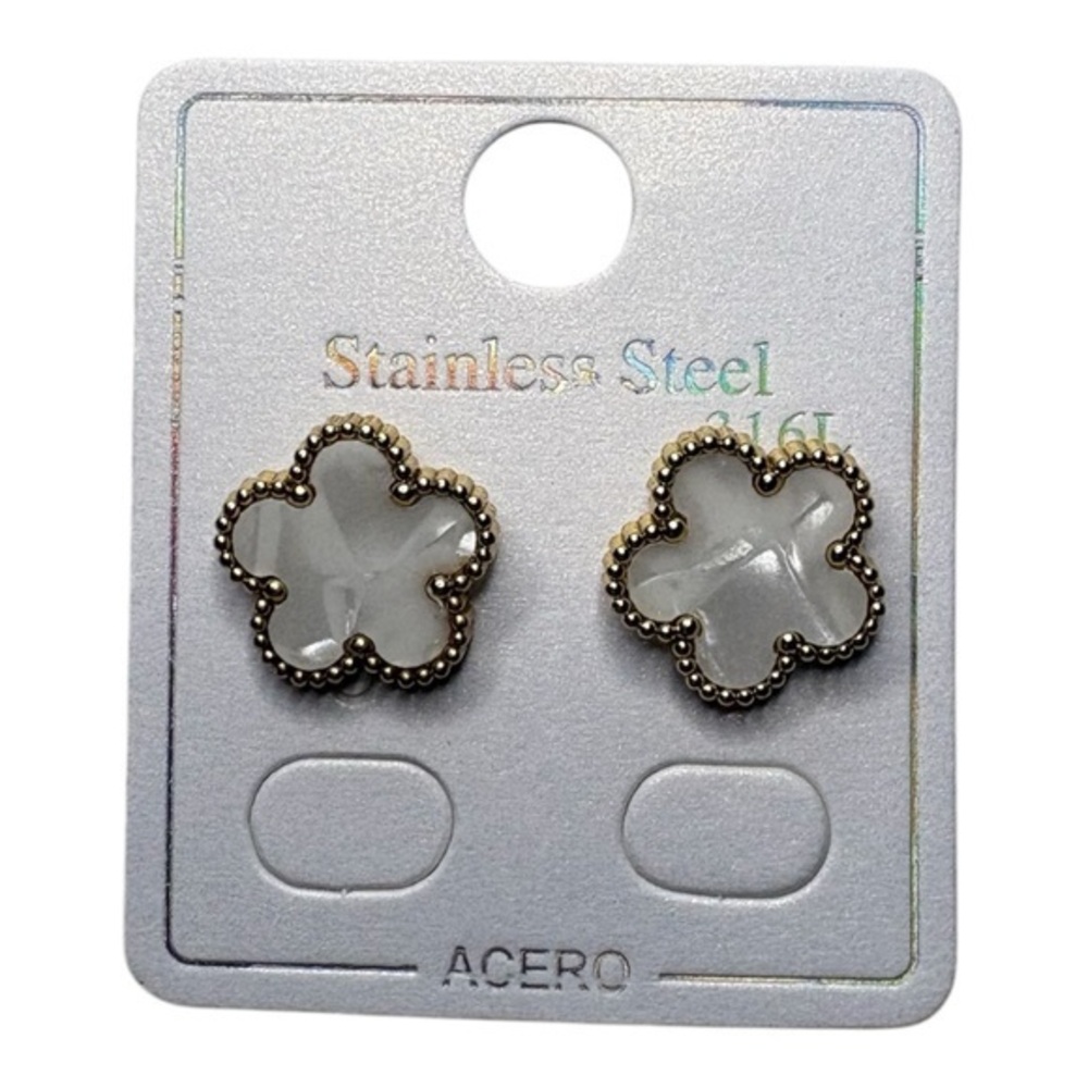 5/$25 NWT Acero Mother of Pearl White Clover Flower Earrings Stainless Steel